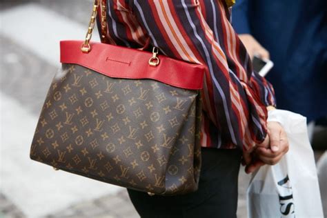 is louis vuitton cheaper in colombia|louis vuitton handbags cheapest country.